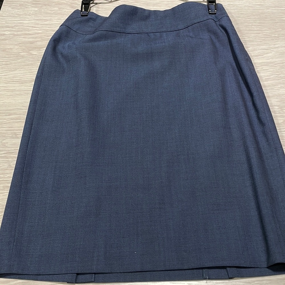 Banana Republic pencil skirt - size 2